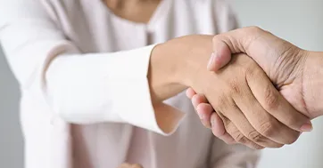 Hand schütteln entruempelung garmisch-partenkirchen